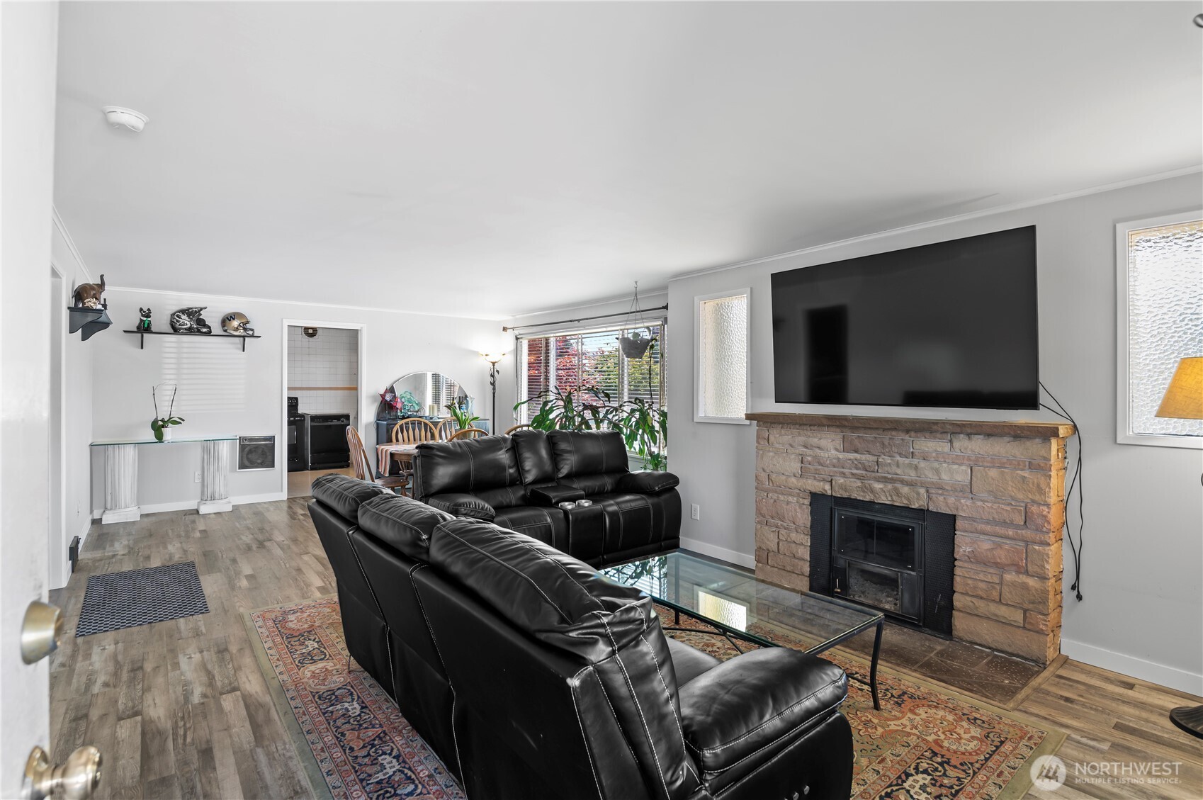 MLS #NWM2404816 image #0