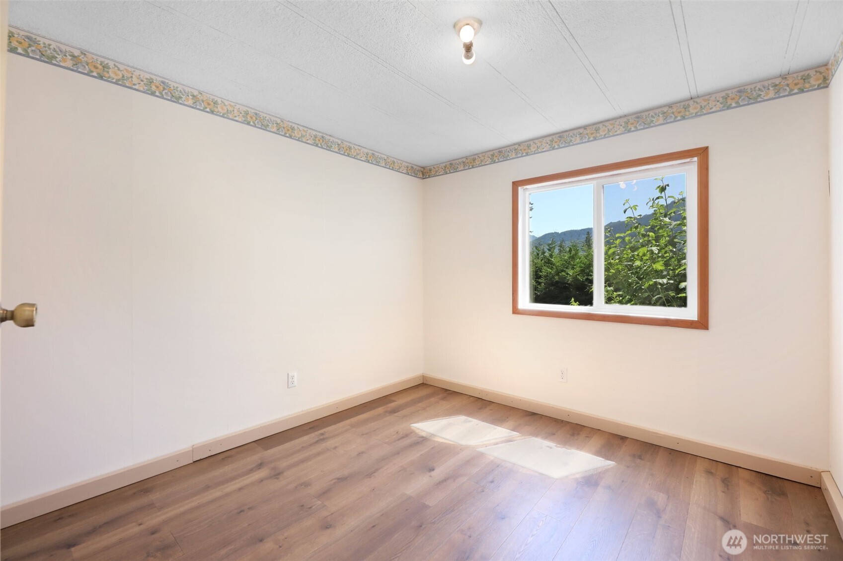 MLS #NWM2405866 image #19