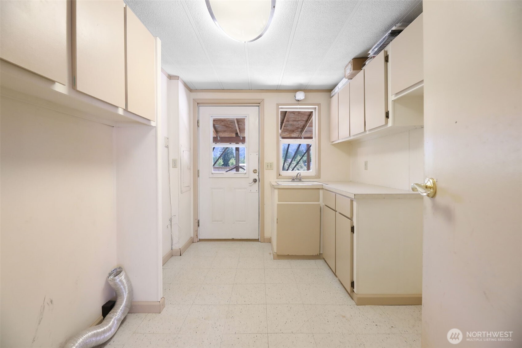 MLS #NWM2405866 image #23