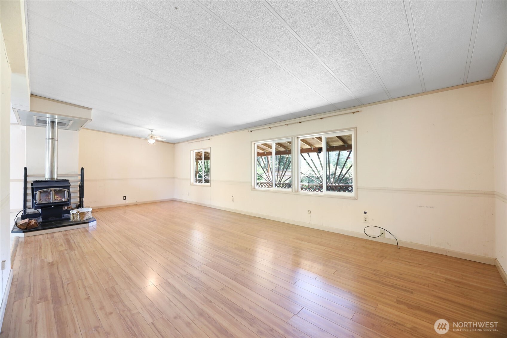 MLS #NWM2405866 image #6