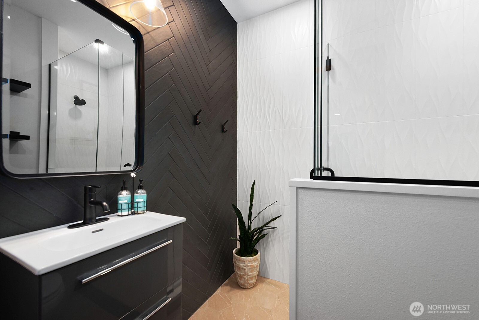 MLS #NWM2406063 image #19