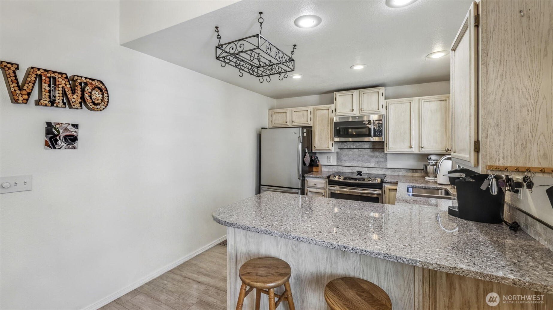 MLS #NWM2409172 image #16