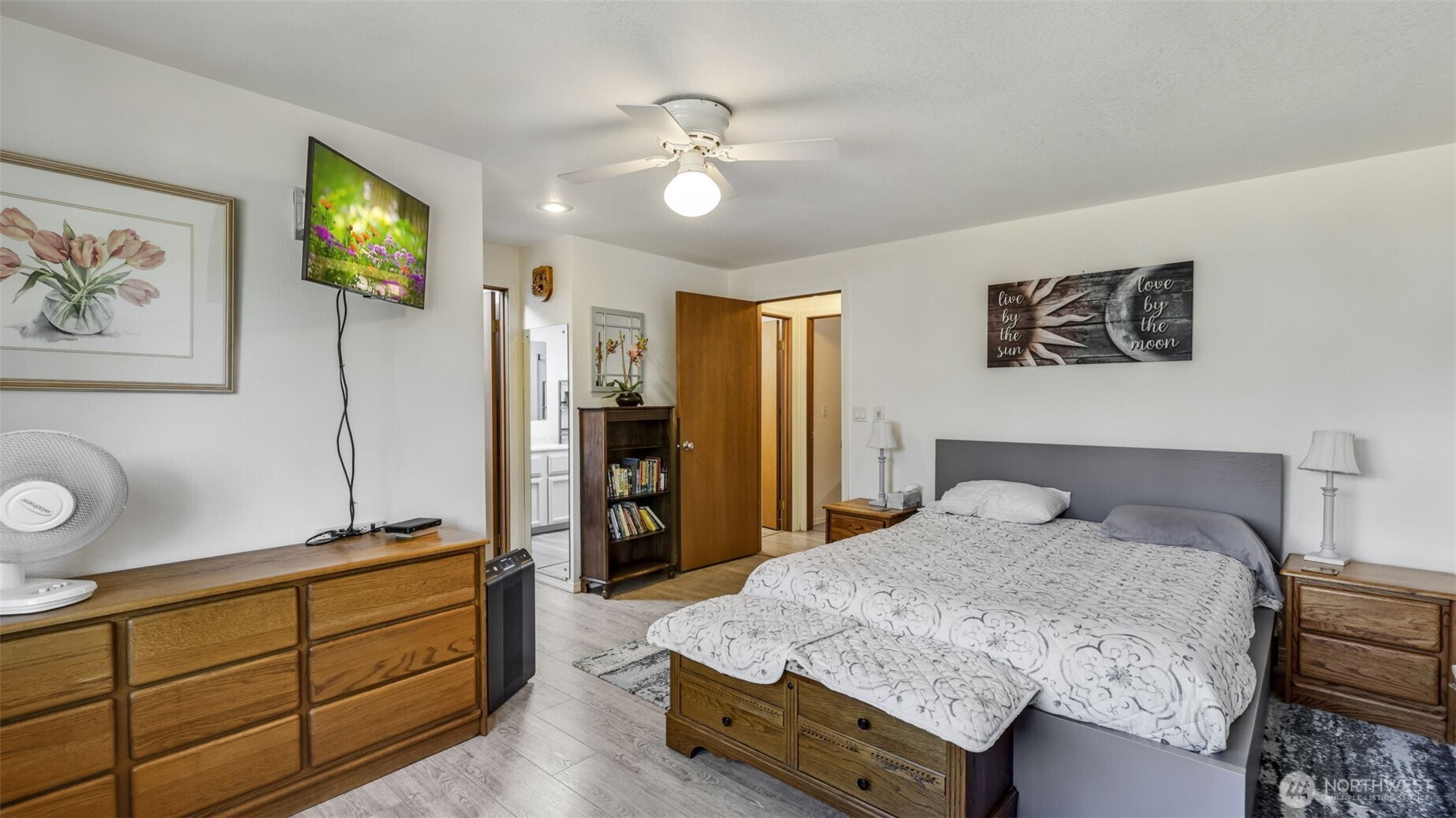 MLS #NWM2409172 image #22