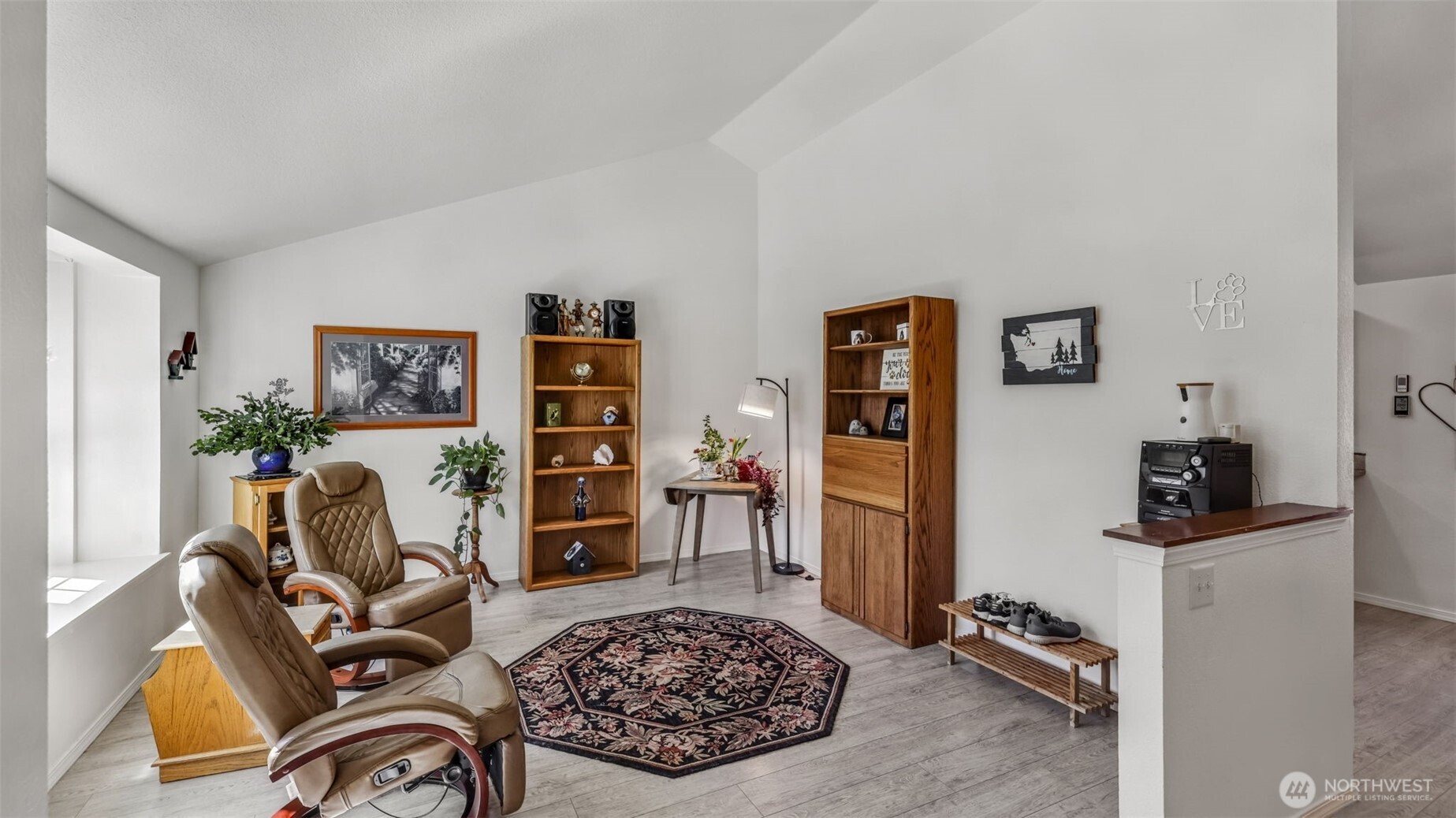 MLS #NWM2409172 image #8