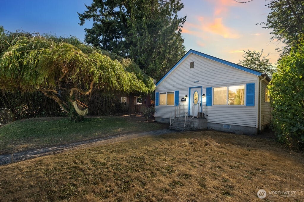 MLS #NWM2409681 image #0