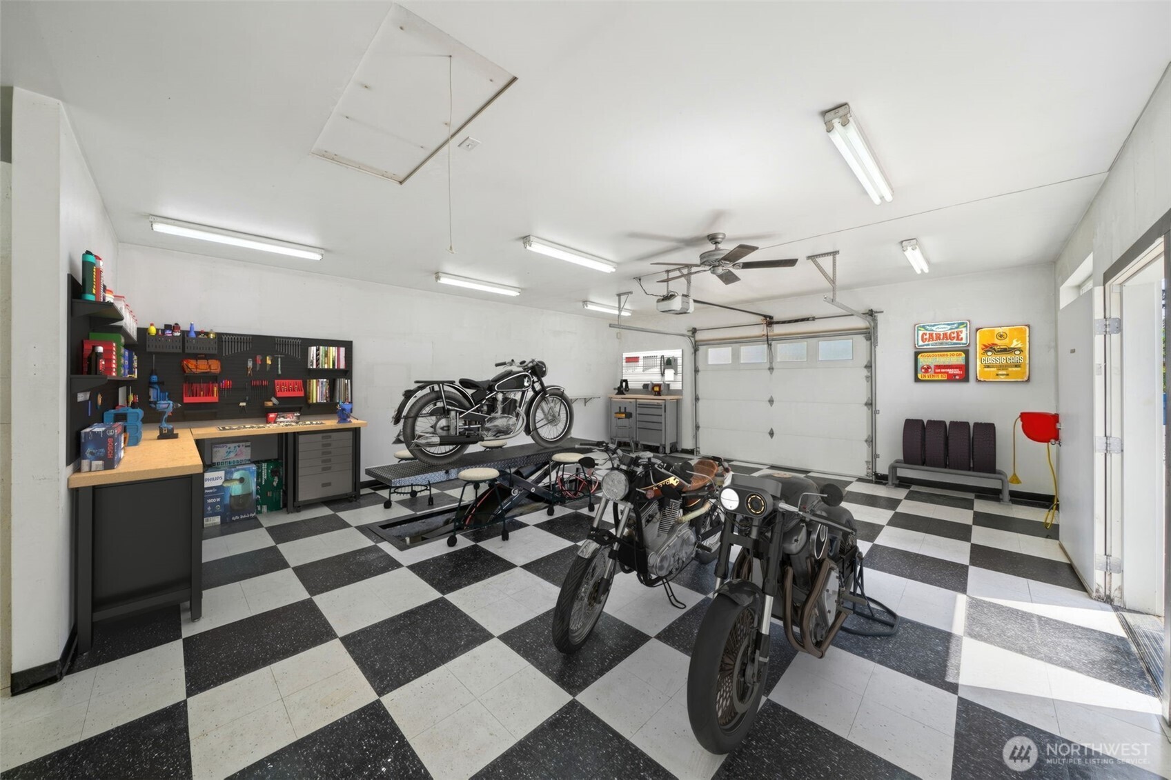 MLS #NWM2410935 image #25