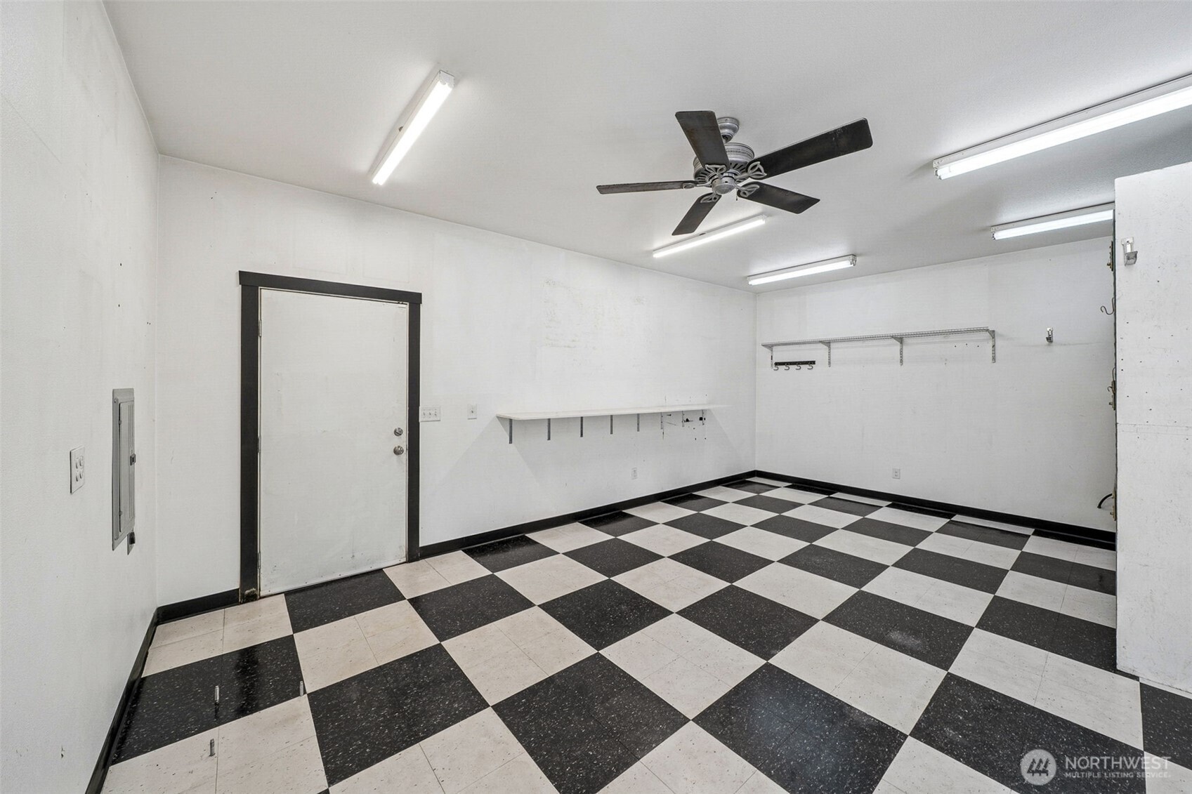 MLS #NWM2410935 image #27