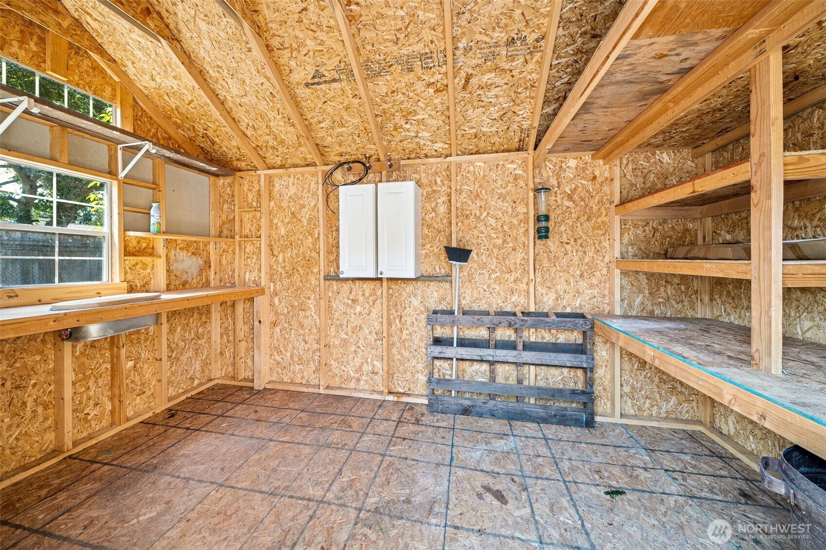 MLS #NWM2410935 image #29