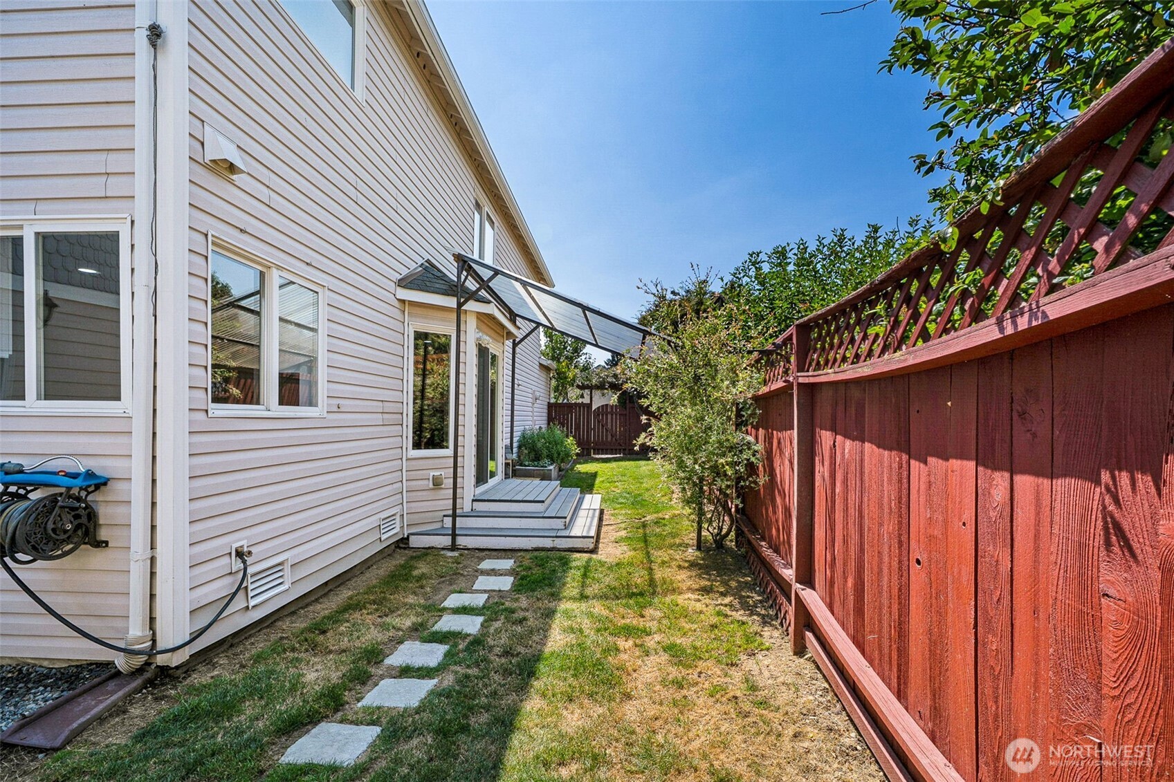 MLS #NWM2410935 image #30