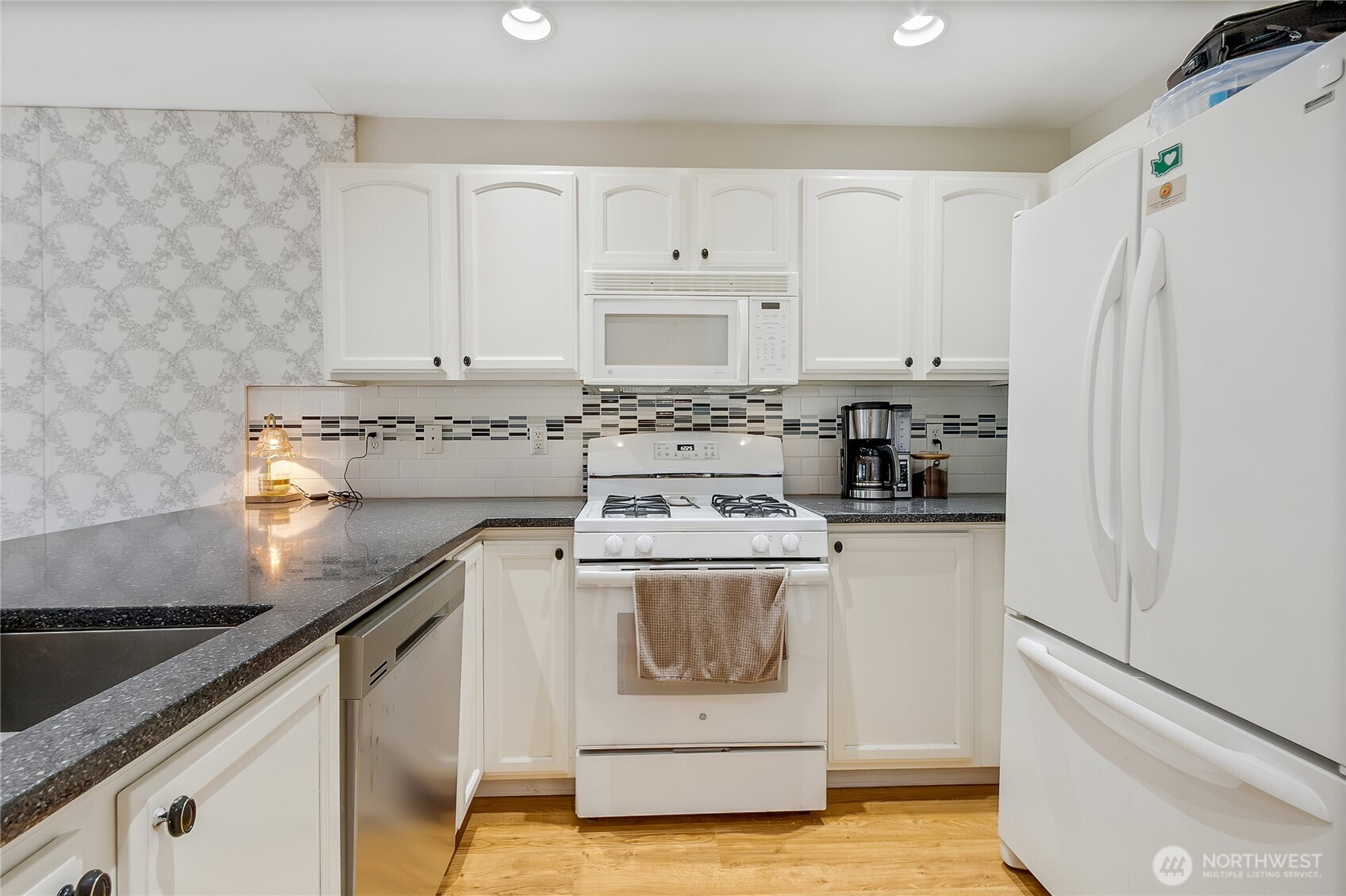 MLS #NWM2411415 image #6