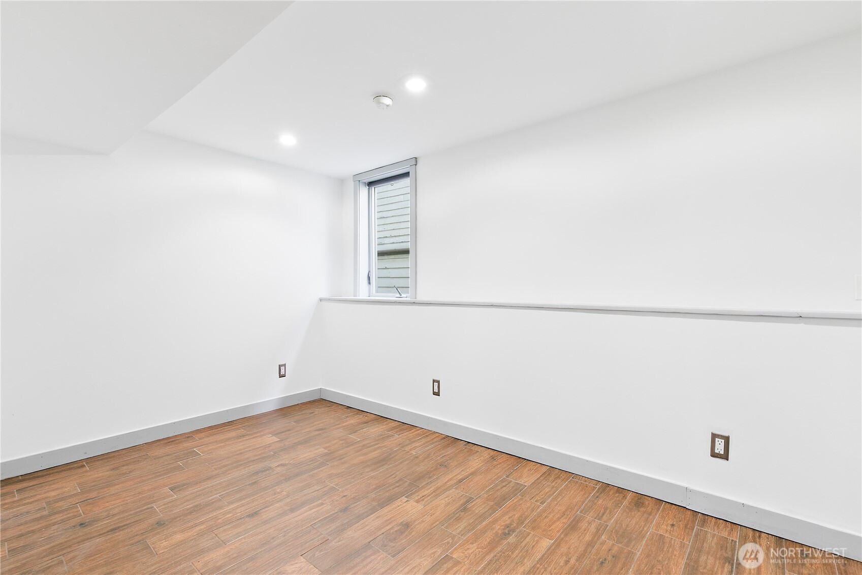 MLS #NWM2415075 image #25