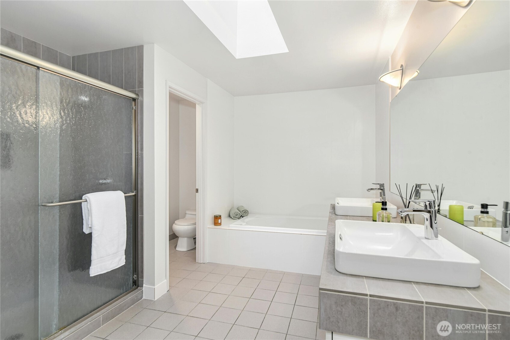 MLS #NWM2415268 image #16