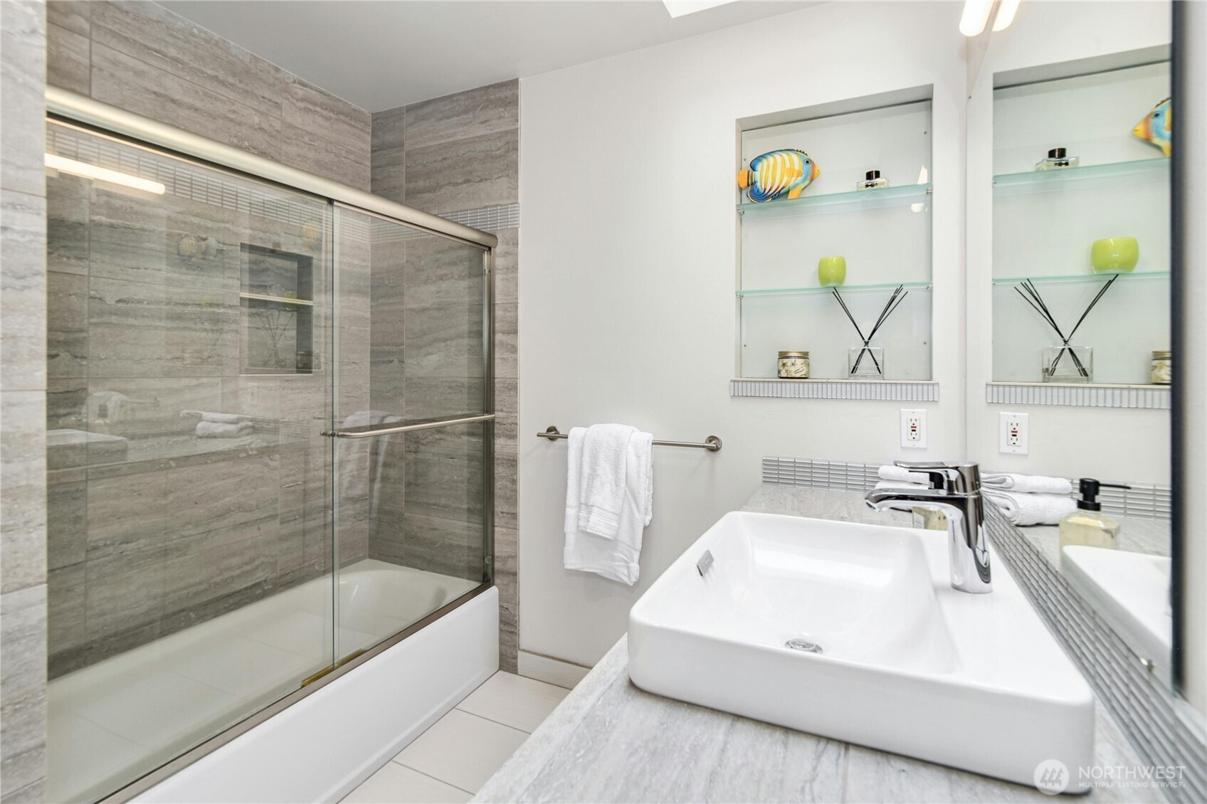 MLS #NWM2415268 image #19