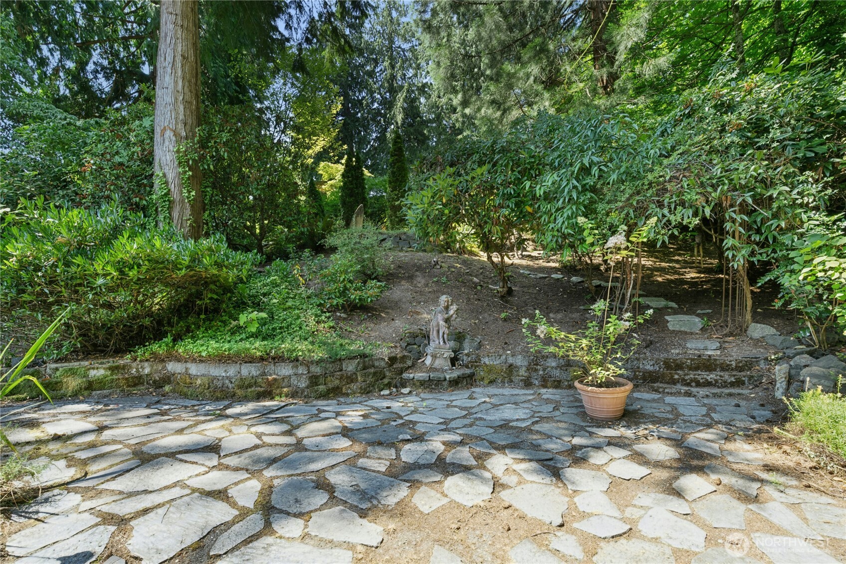 MLS #NWM2417388 image #33