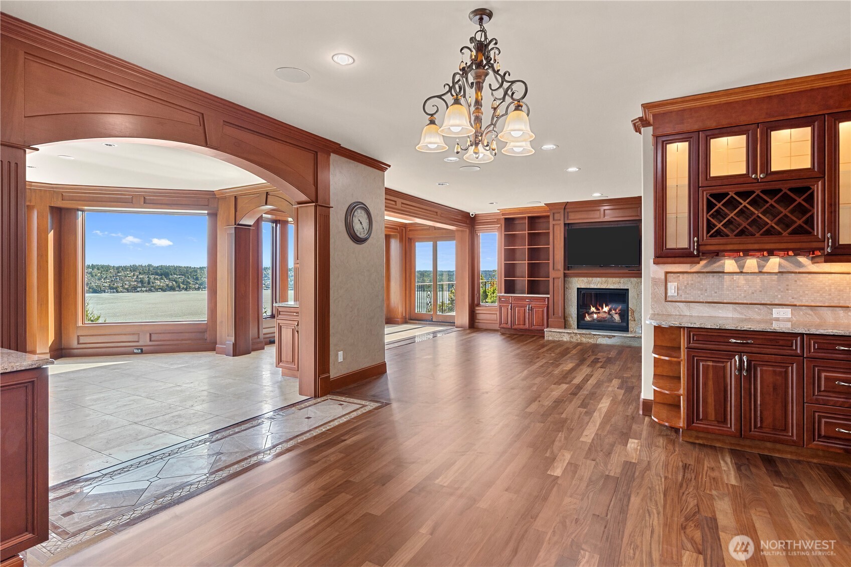 MLS #NWM2420036 image #4