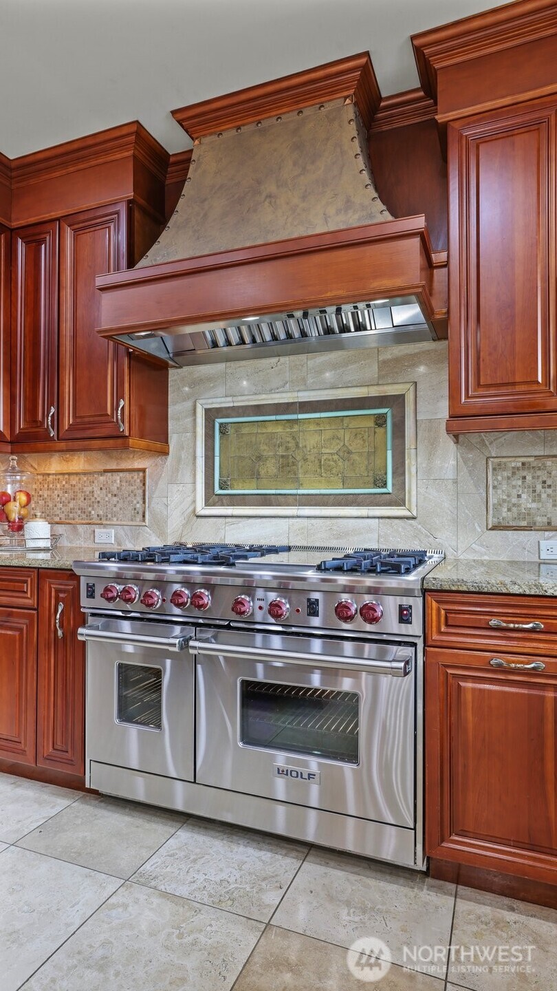 MLS #NWM2420036 image #9