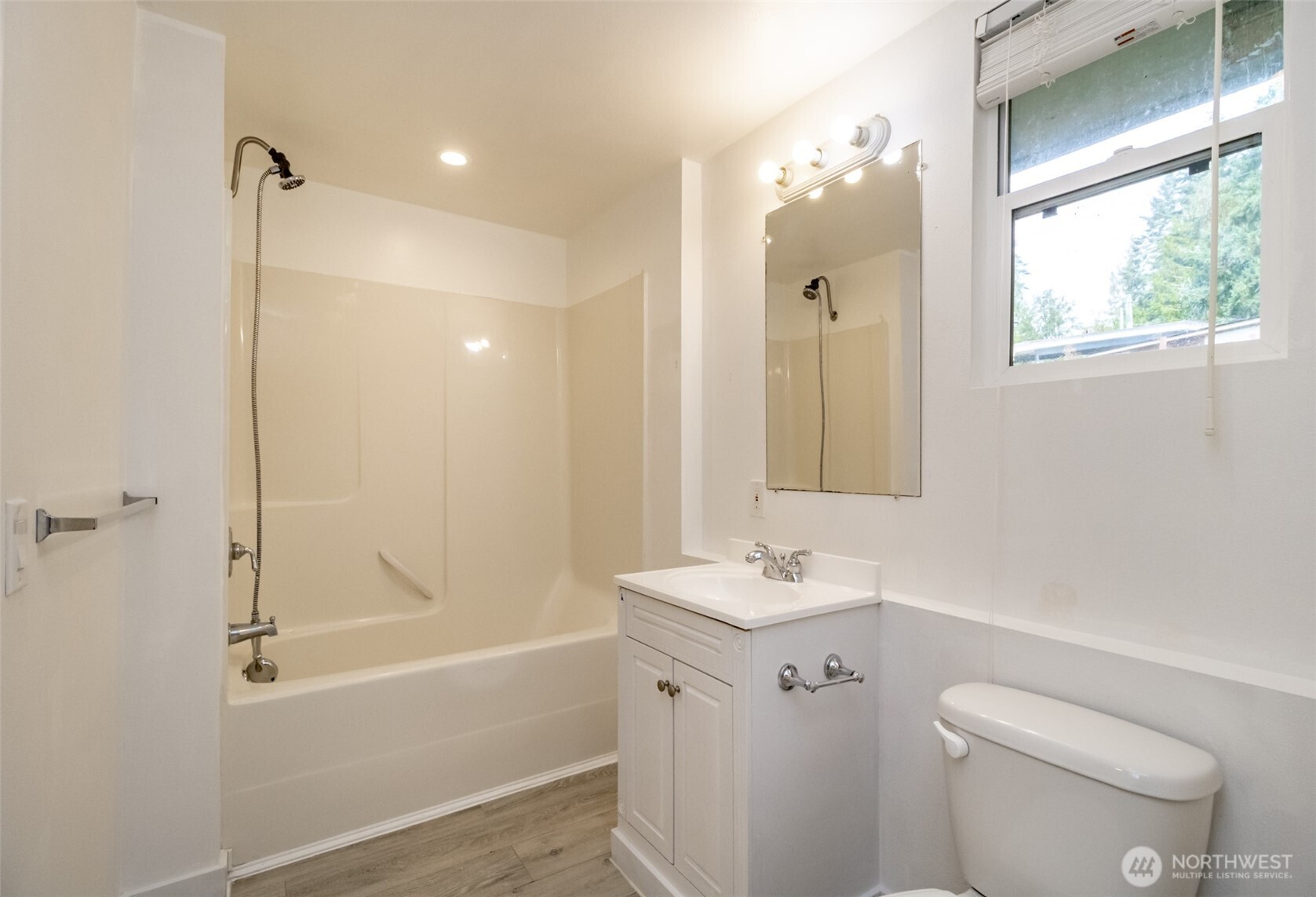 MLS #NWM2420190 image #31