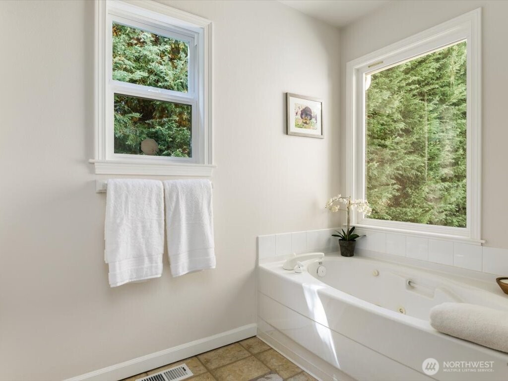 MLS #NWM2421135 image #10