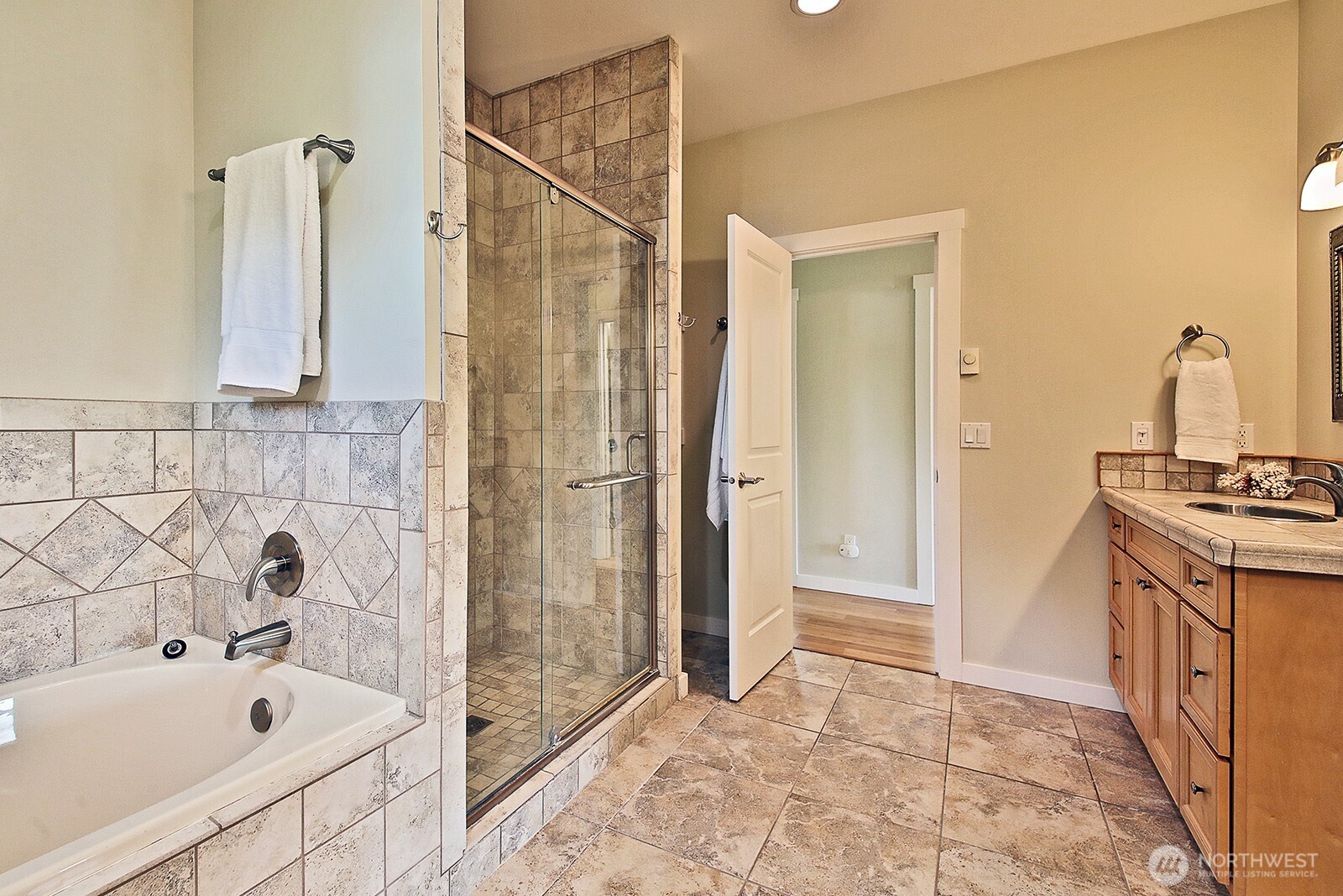 MLS #NWM2422297 image #21