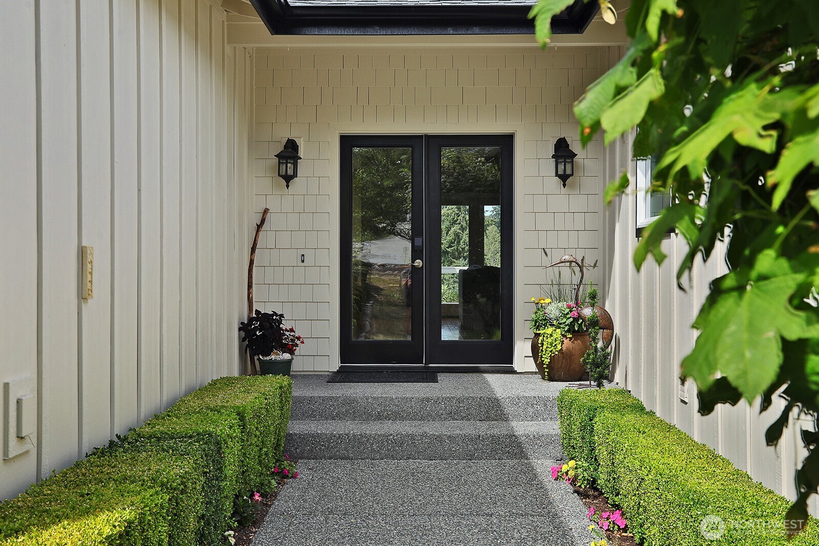 MLS #NWM2422297 image #4