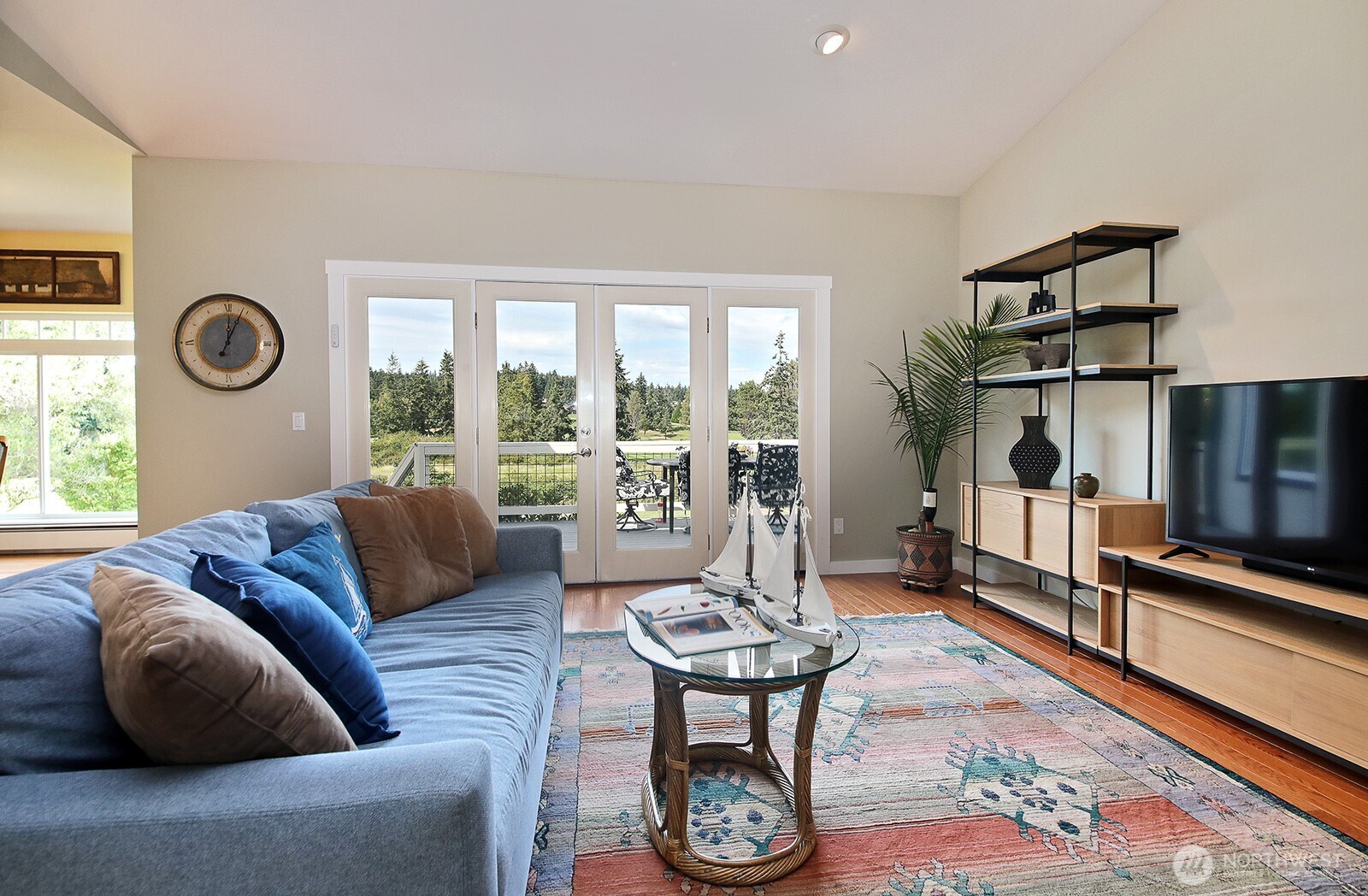 MLS #NWM2422297 image #6