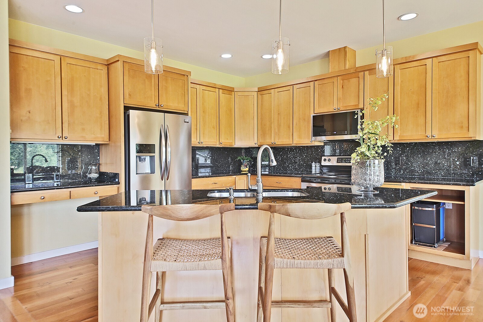 MLS #NWM2422297 image #8