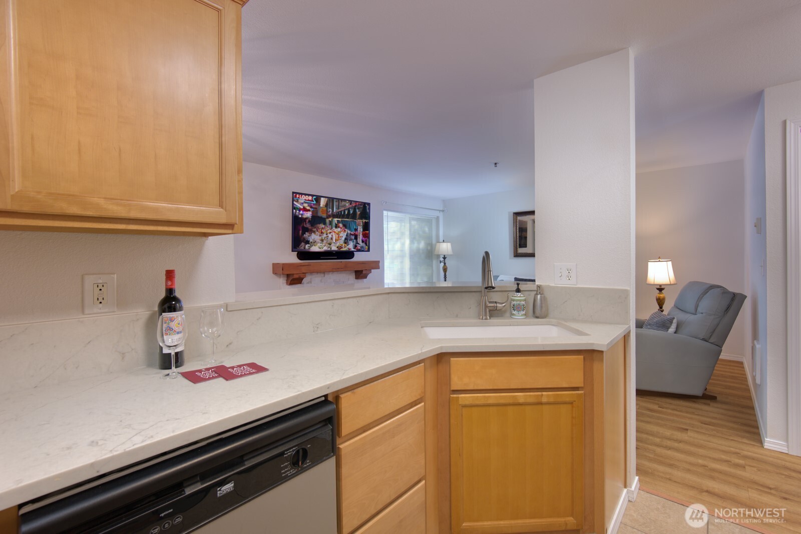 MLS #NWM2424052 image #5