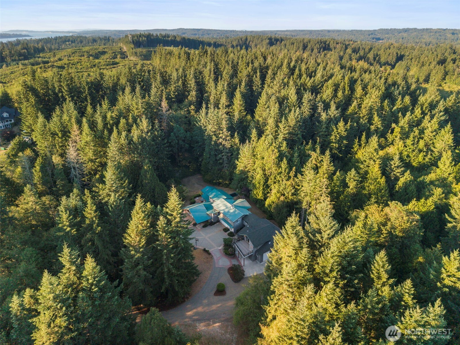 MLS #NWM2425732 img 1