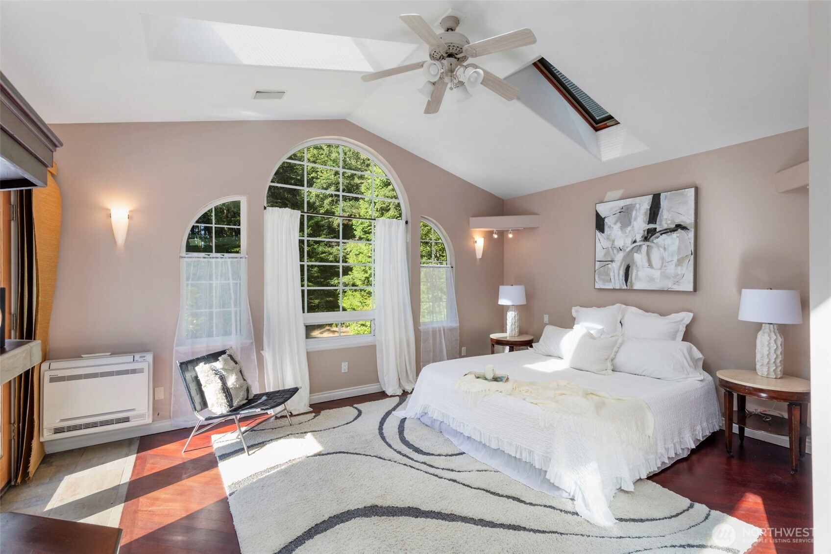 MLS #NWM2425732 img 11