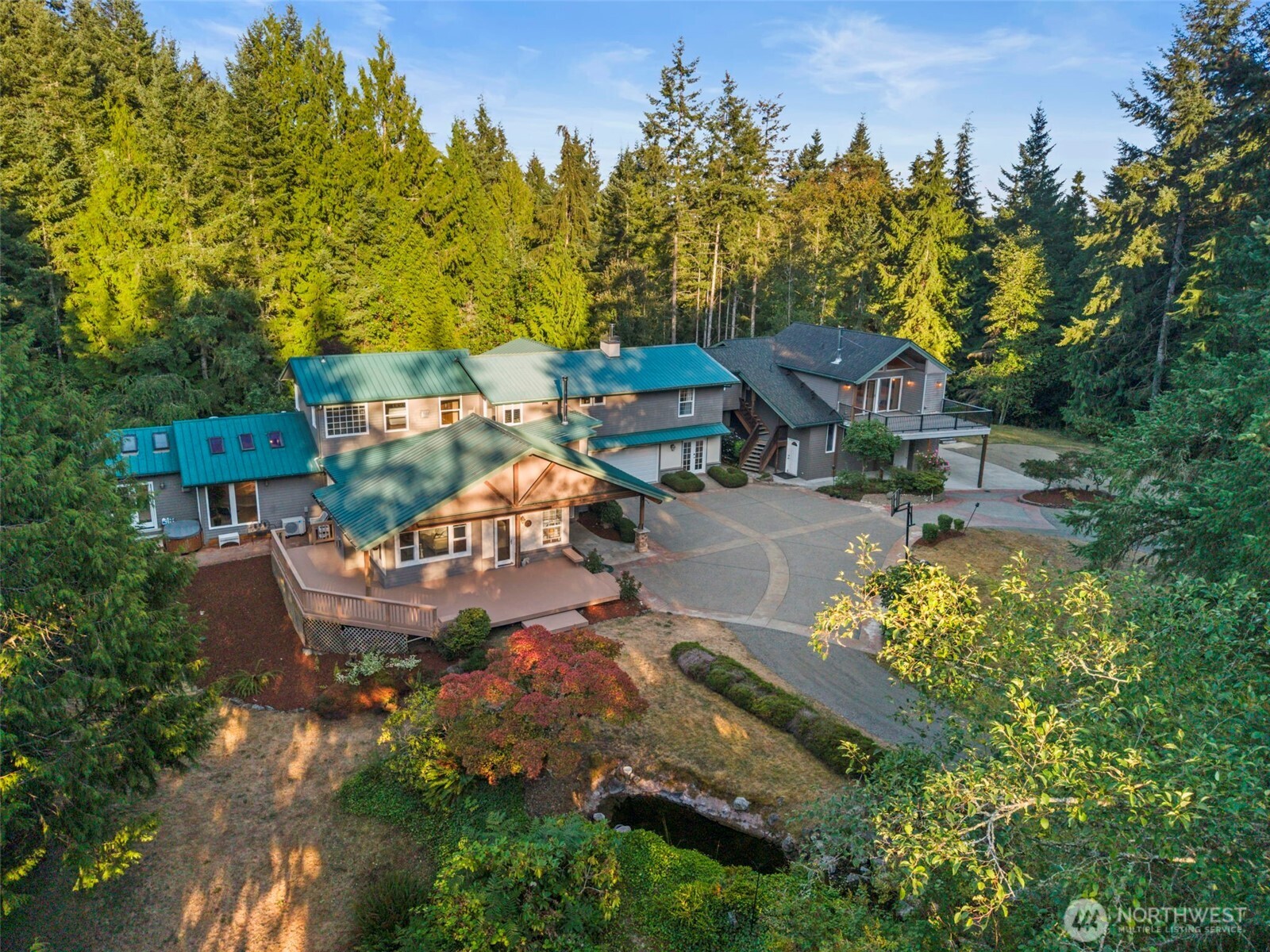 MLS #NWM2425732 img 2