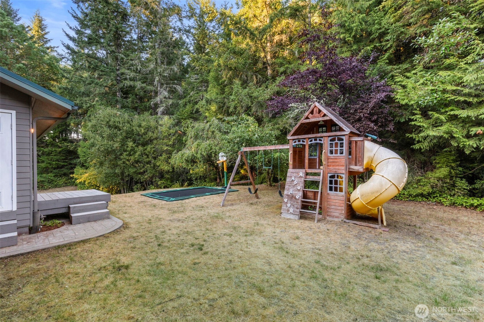 MLS #NWM2425732 img 32