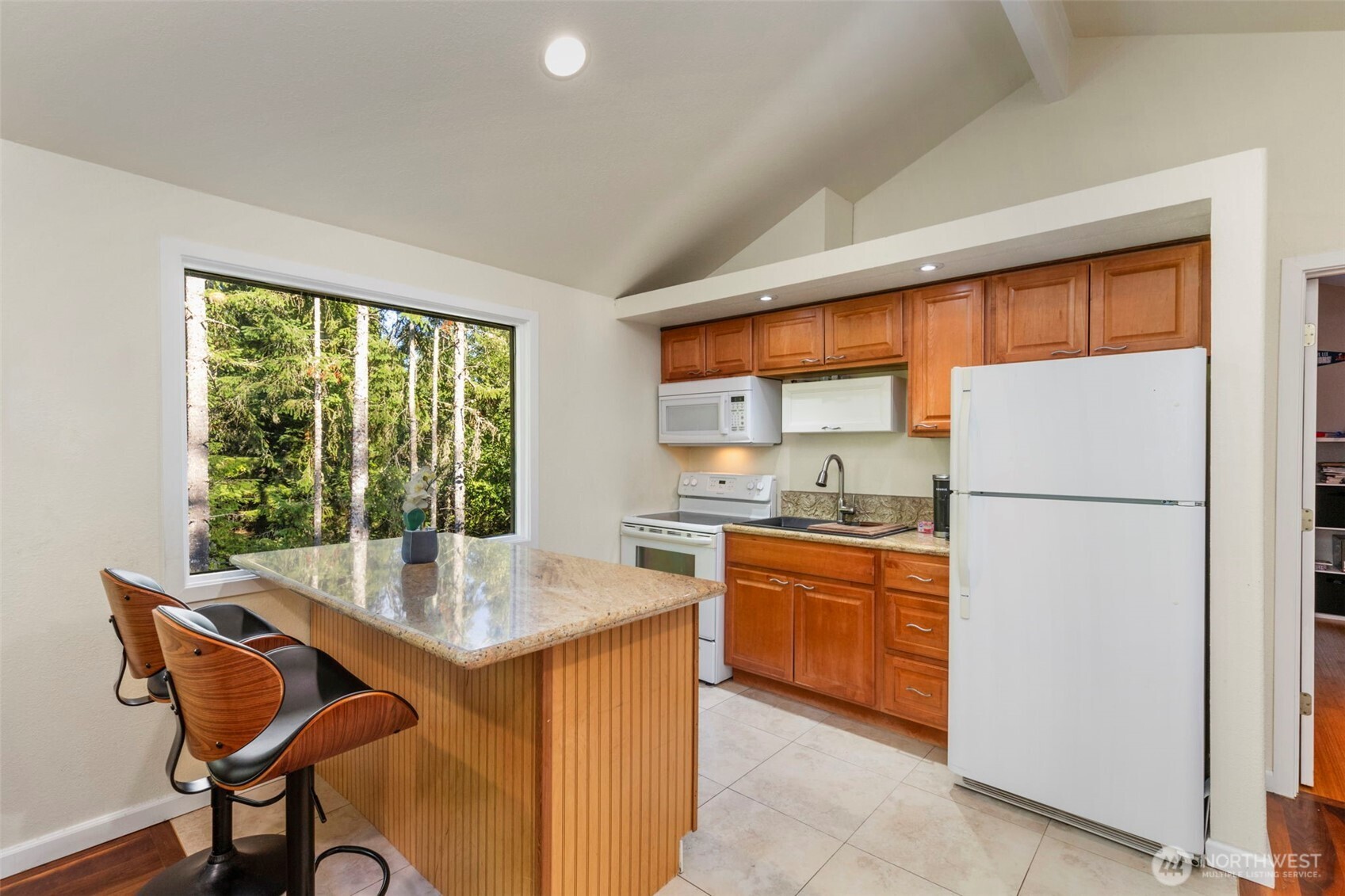 MLS #NWM2425732 img 35