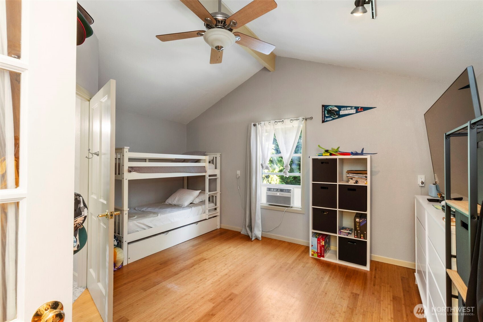 MLS #NWM2425732 img 38