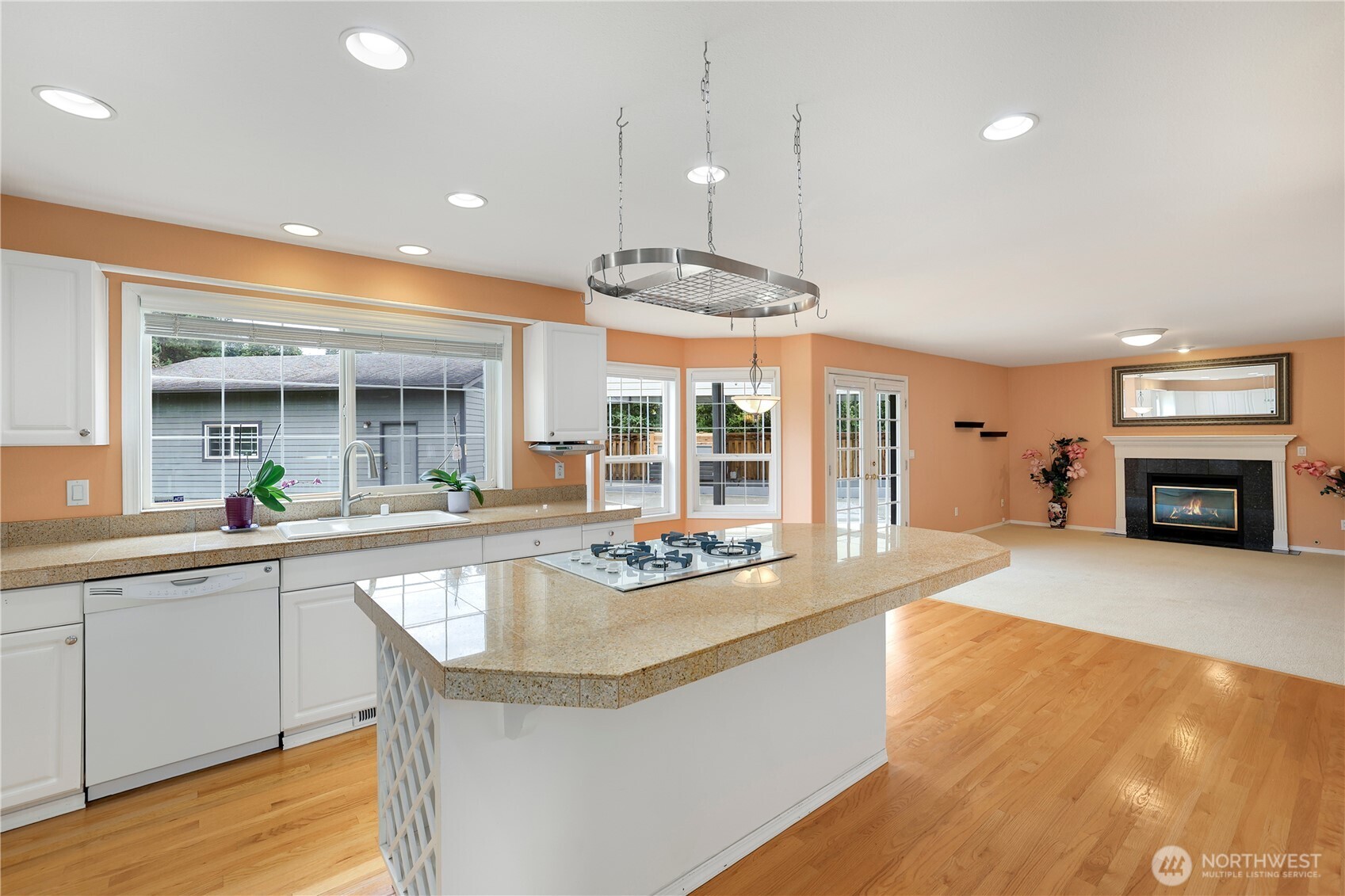 MLS #NWM2426871 image #10