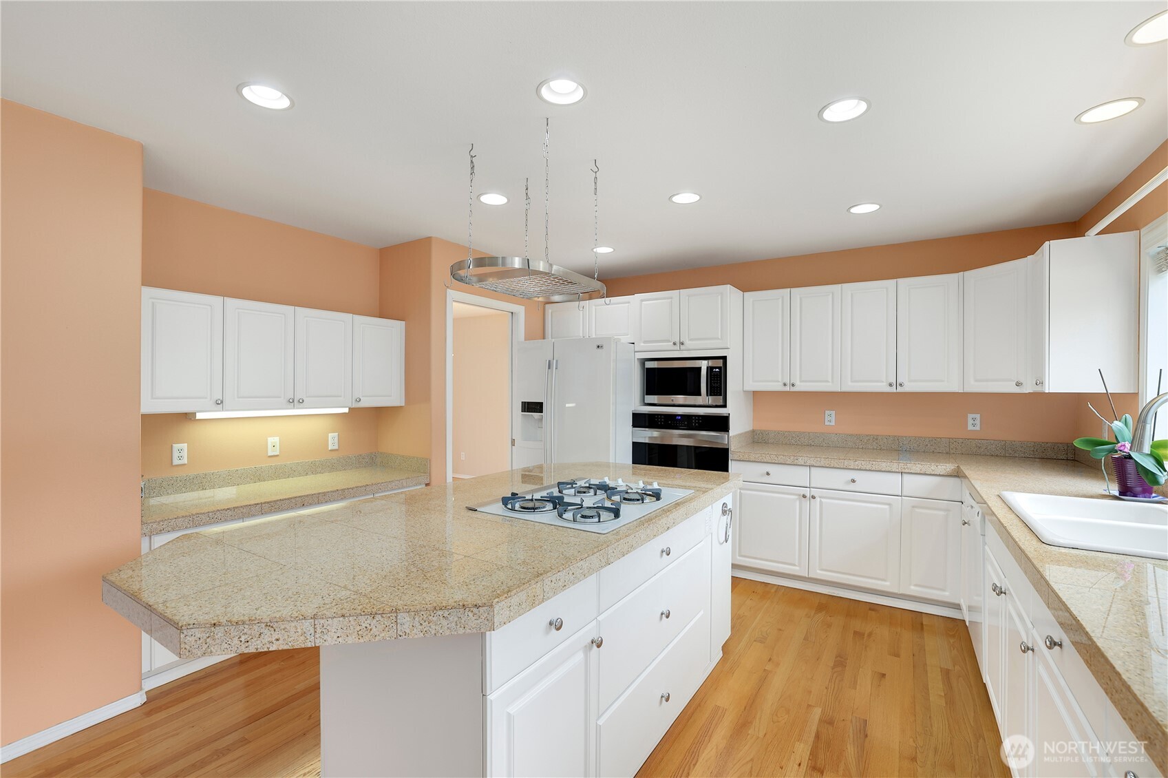 MLS #NWM2426871 image #8