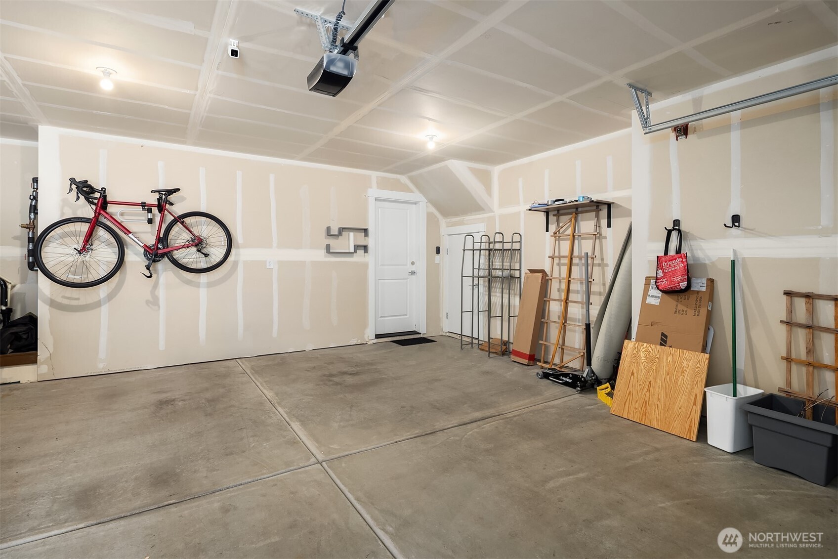 MLS #NWM2426977 image #18