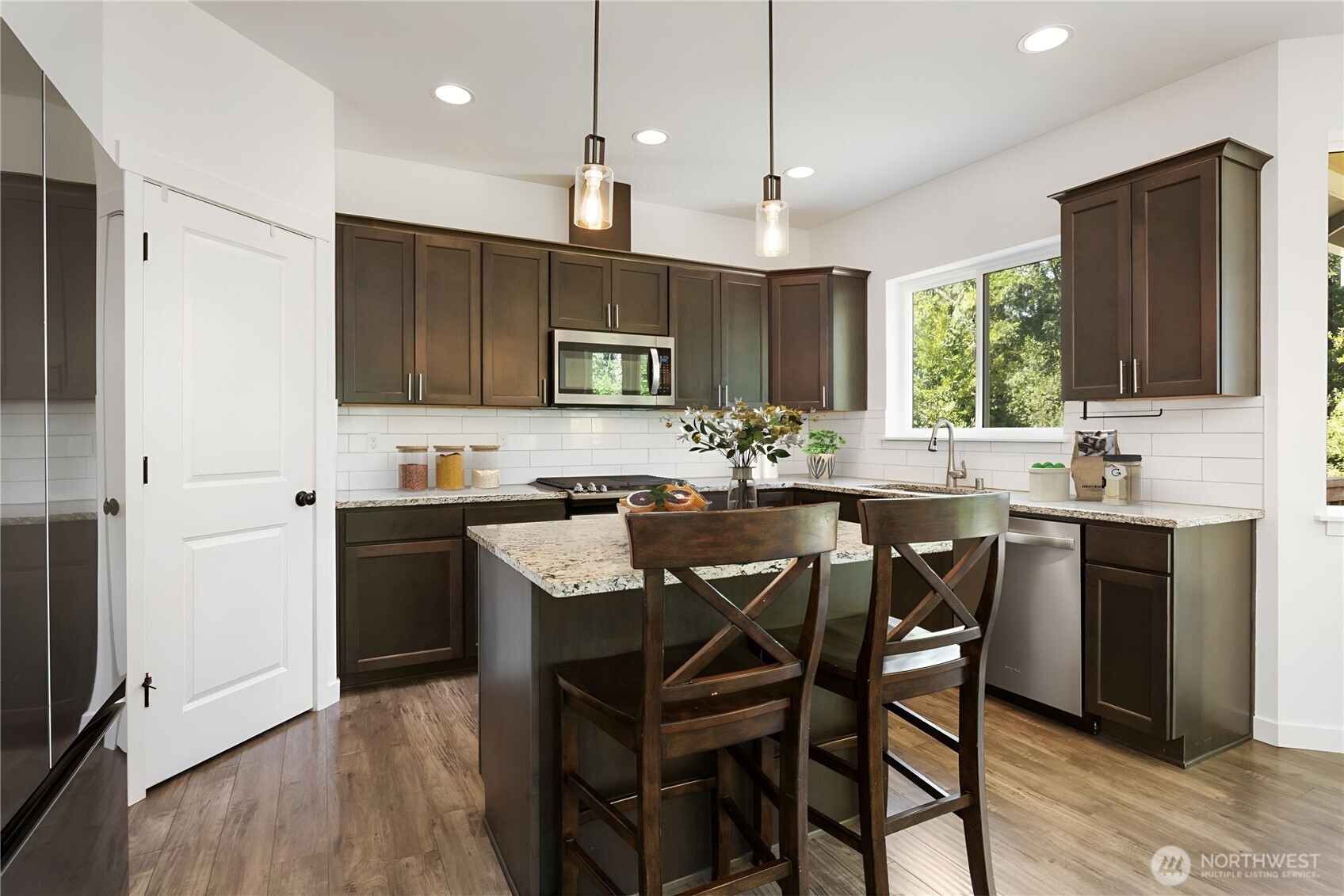 MLS #NWM2427073 image #6