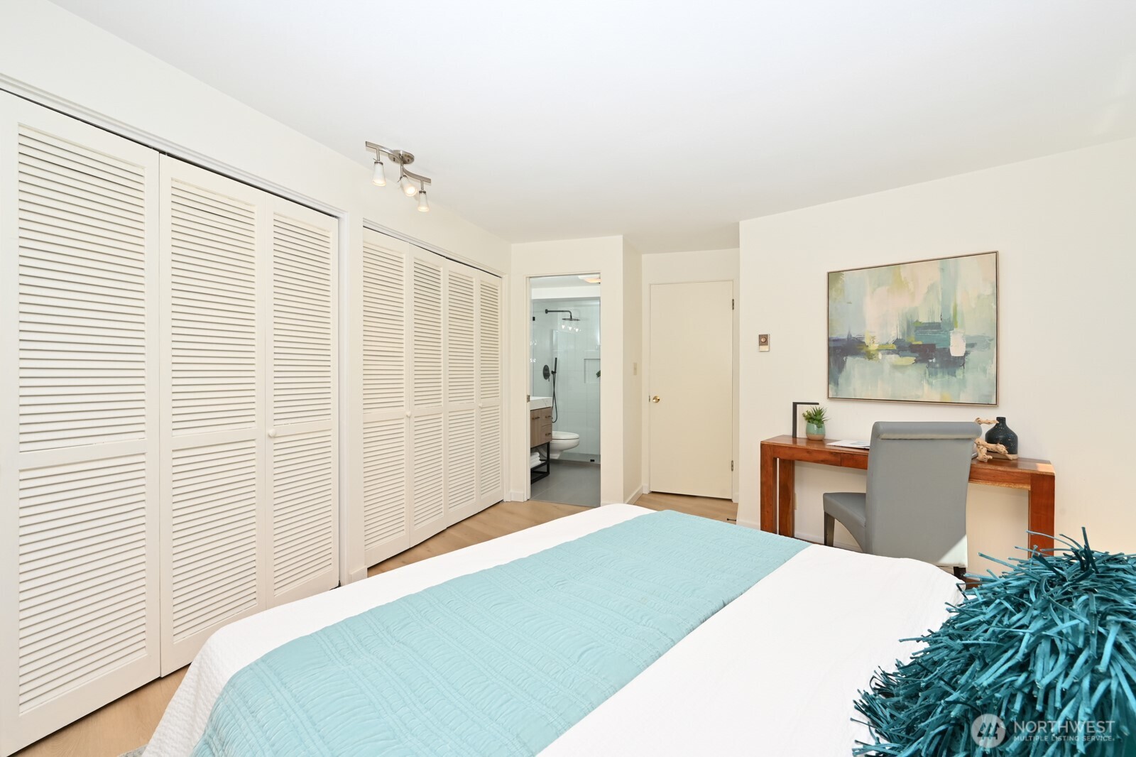 MLS #NWM2427584 image #13