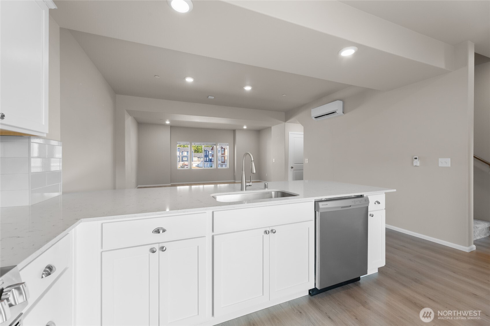 MLS #NWM2427907 image #11