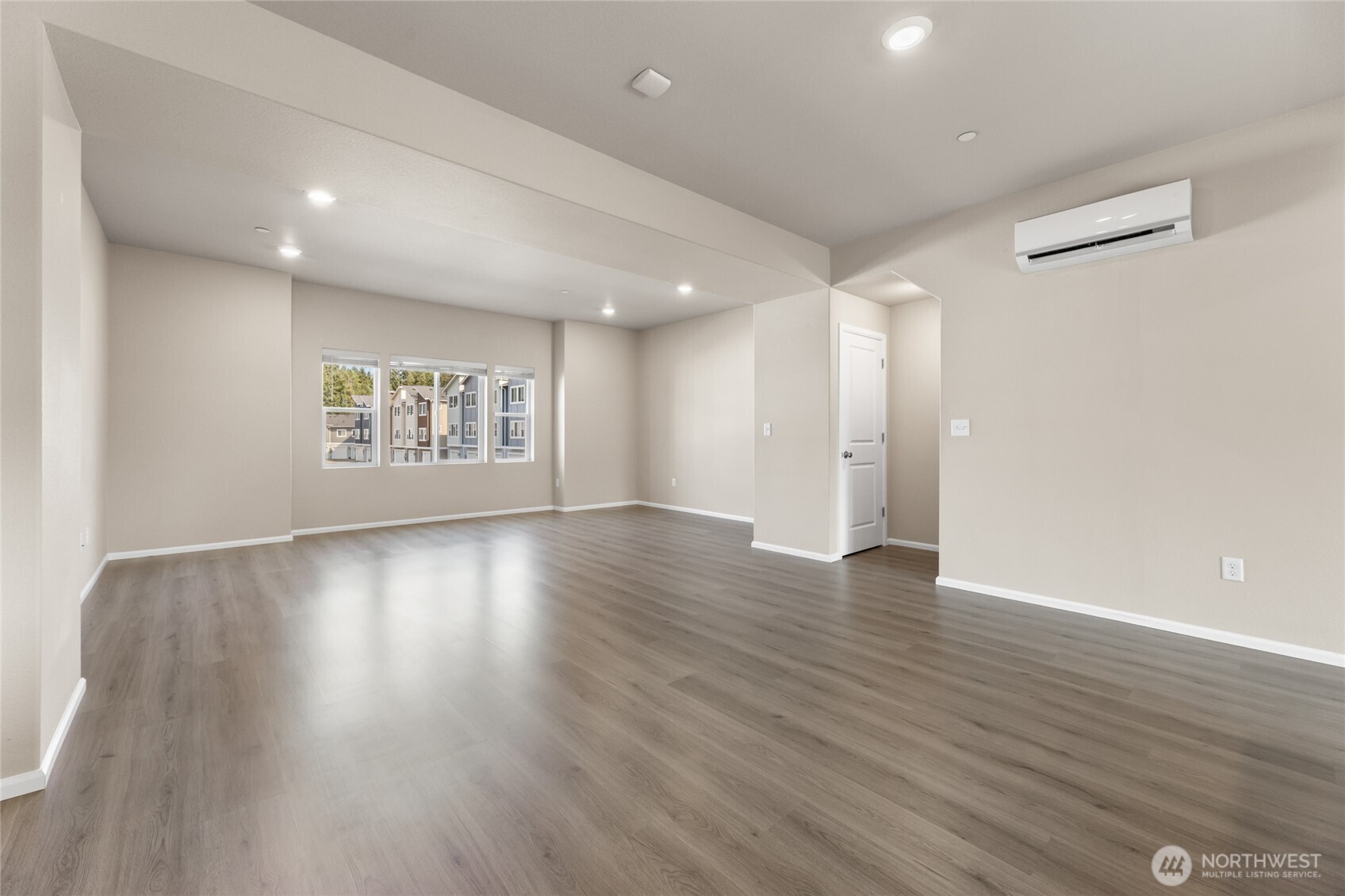 MLS #NWM2427907 image #4