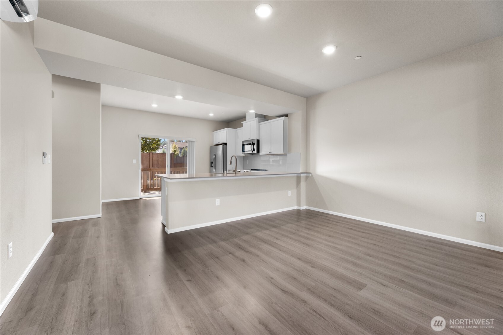 MLS #NWM2427907 image #8