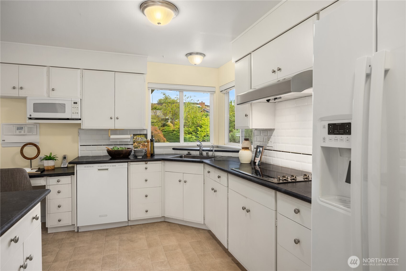 MLS #NWM2428005 image #12