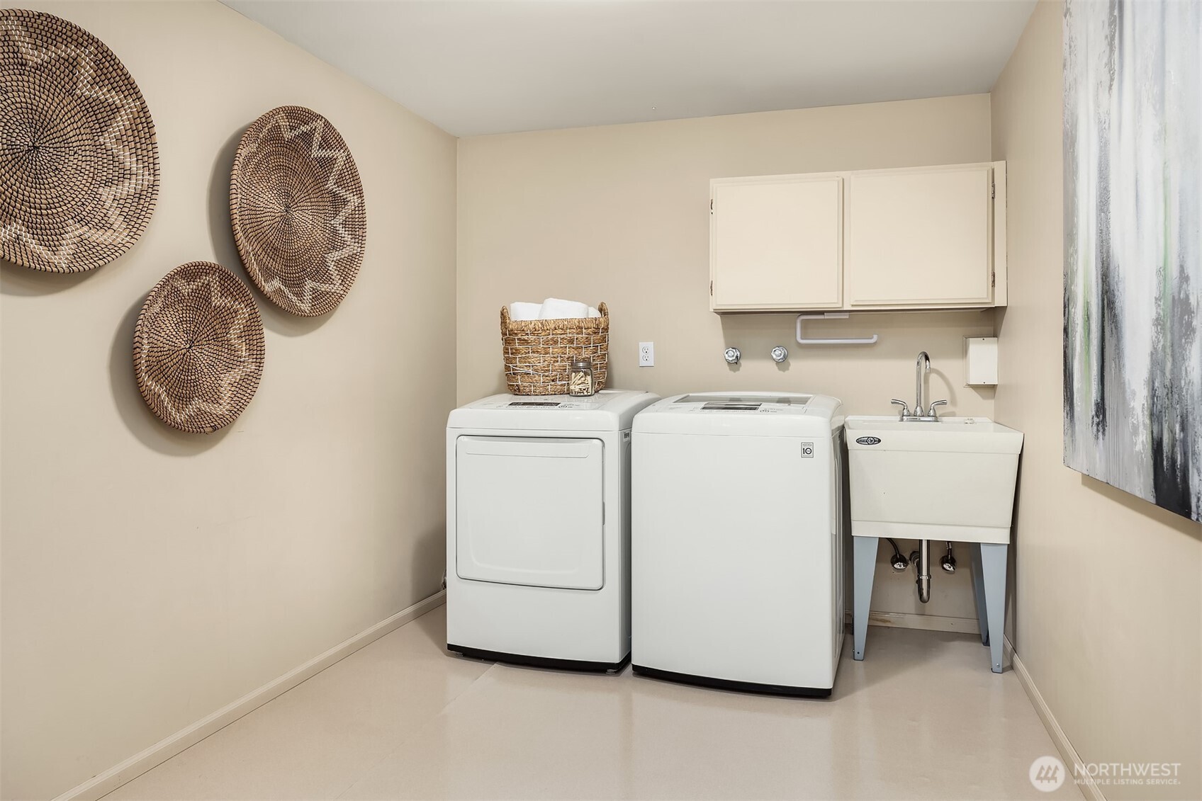 MLS #NWM2428005 image #31