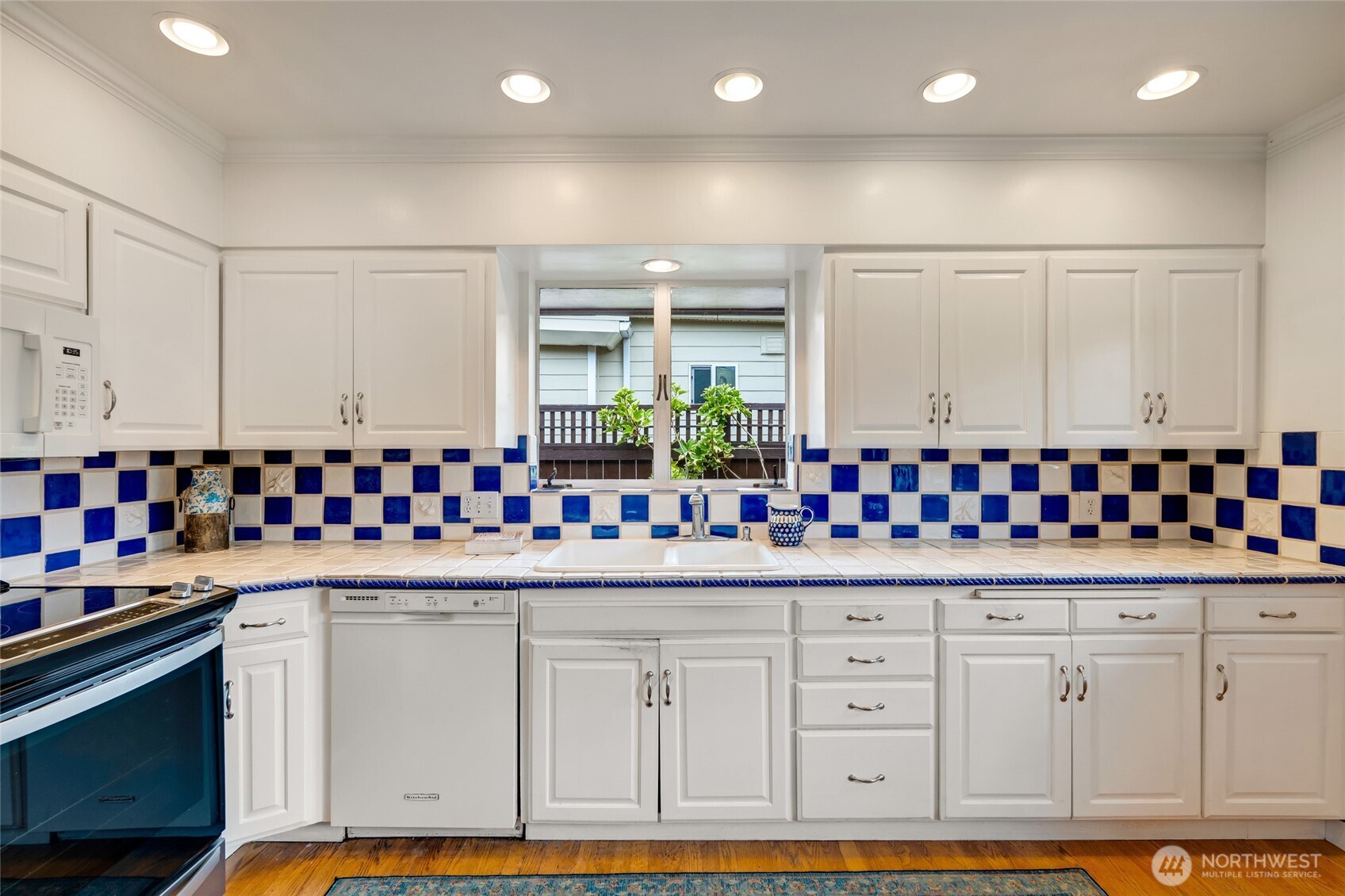 MLS #NWM2428263 image #12