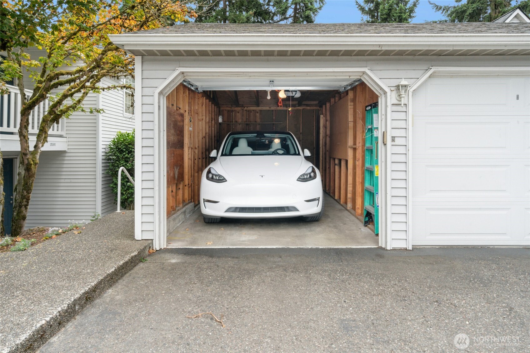 MLS #NWM2428405 image #14