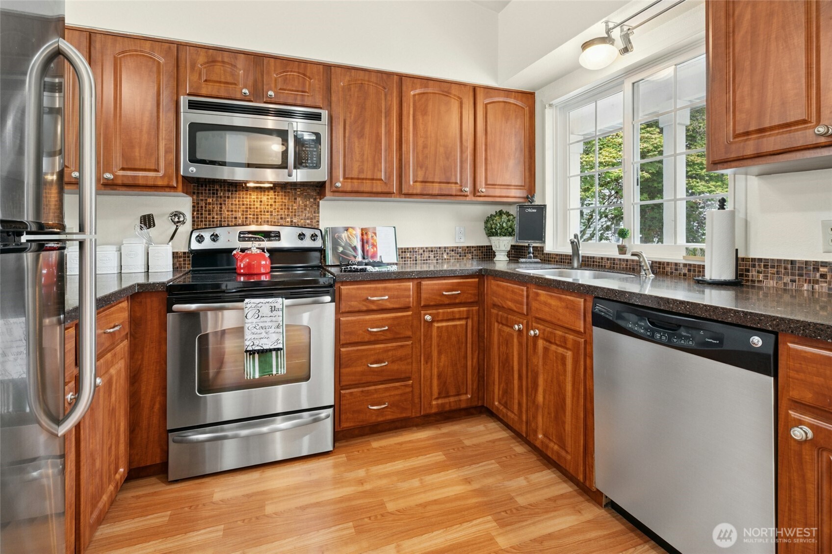 MLS #NWM2428405 image #4