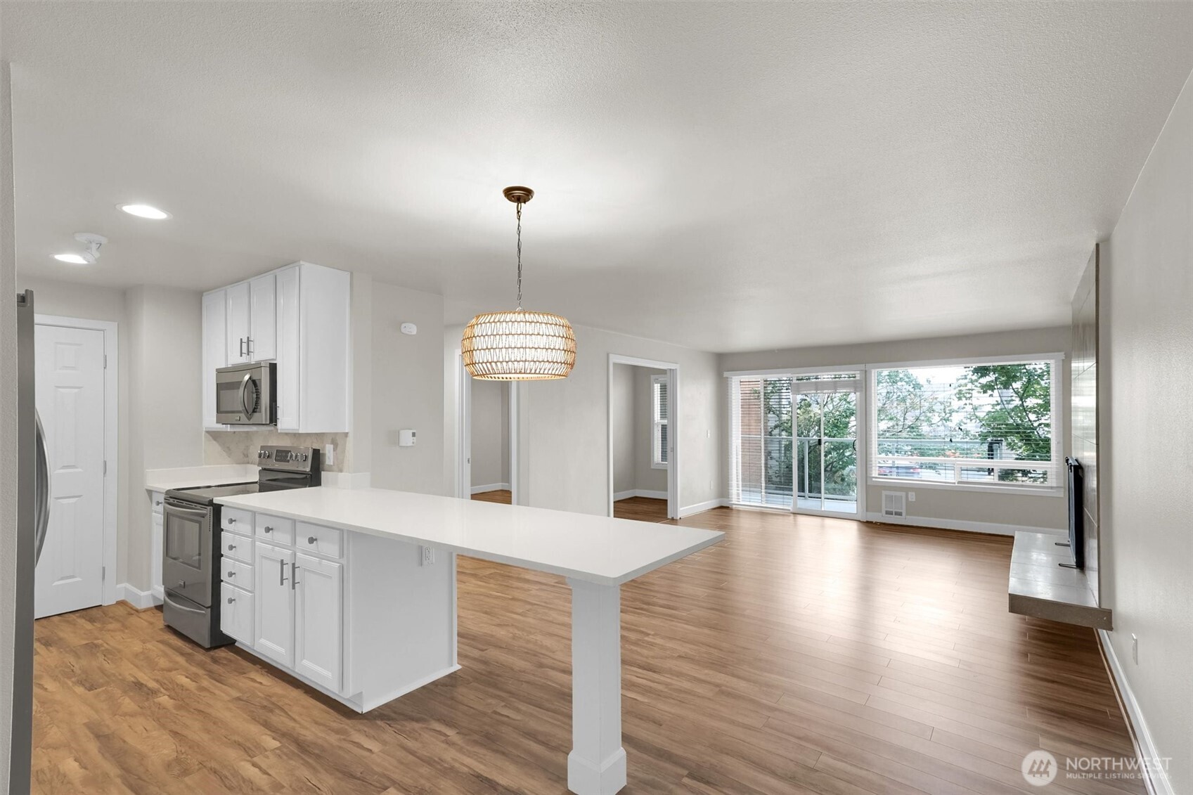 MLS #NWM2428660 image #11