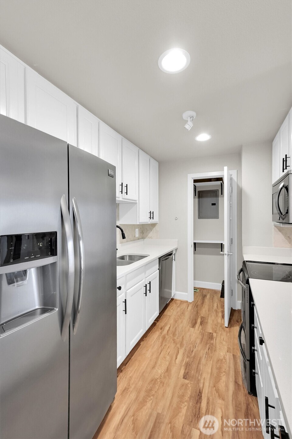 MLS #NWM2428660 image #15