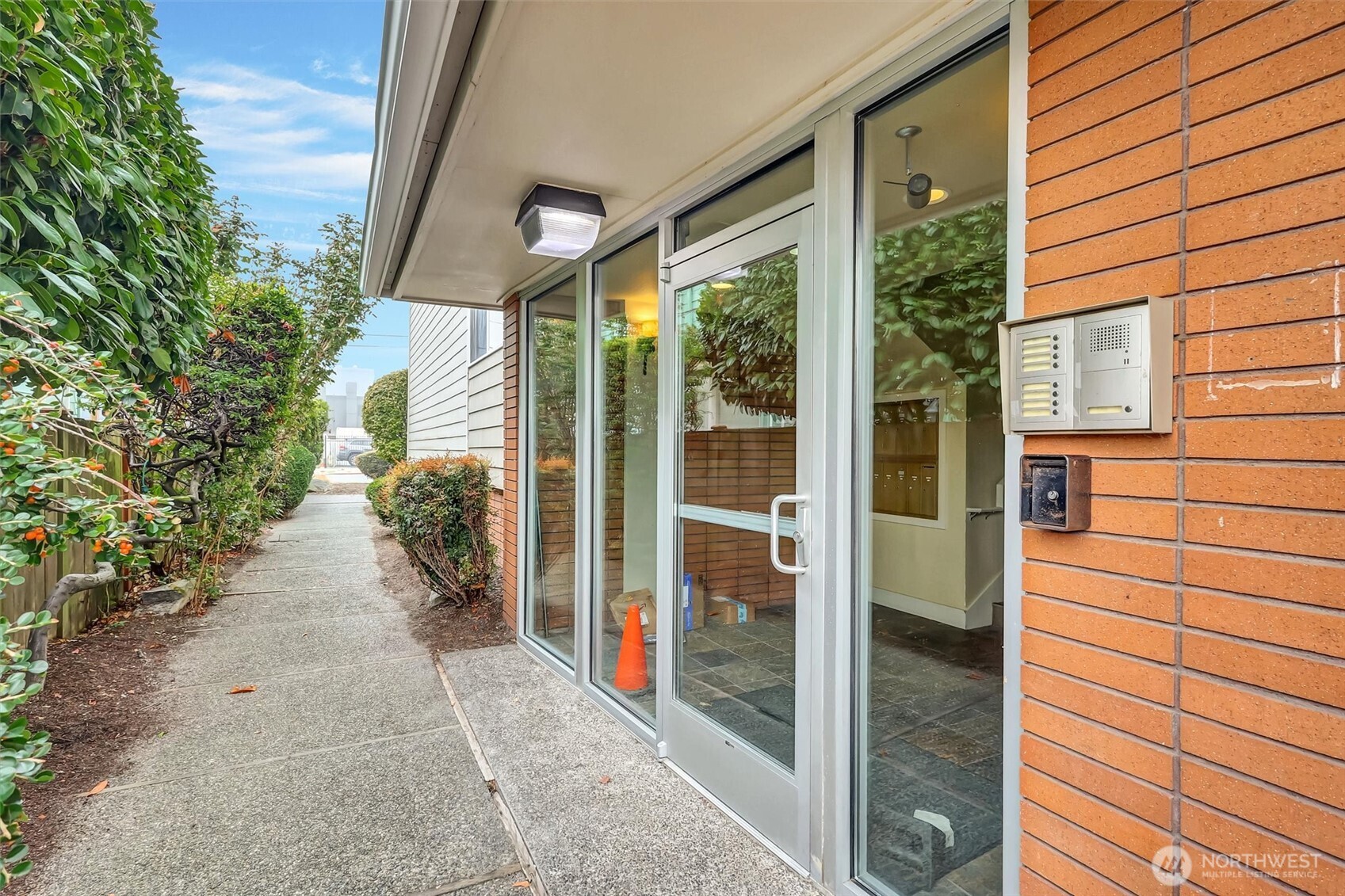 MLS #NWM2428660 image #2