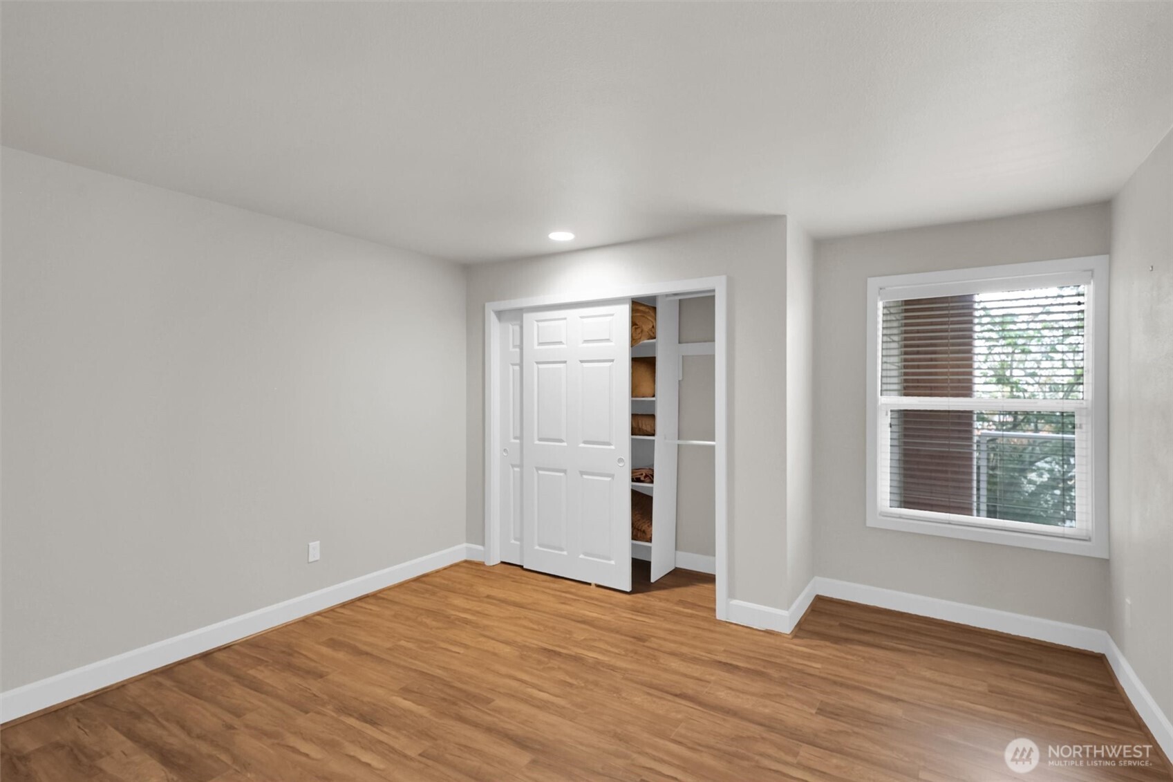 MLS #NWM2428660 image #21